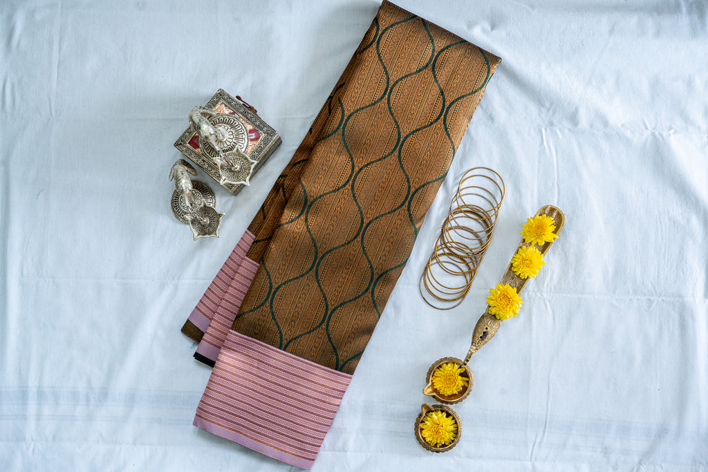 TARINI Ayodya Kota Silk – Green with Pink with Copper Zari
