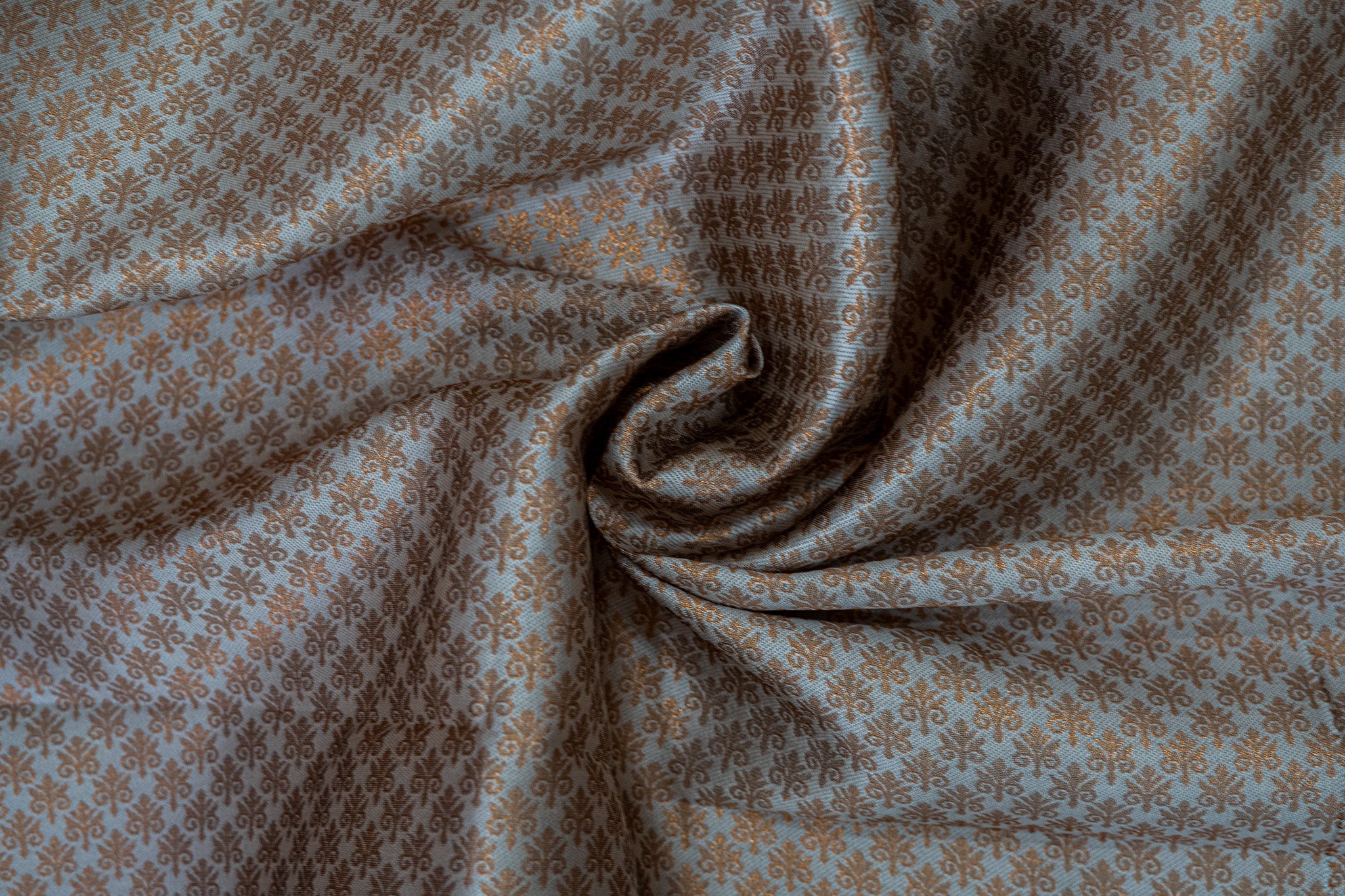 RANI Ayodya Kota Silk – Red with White Copper Zari