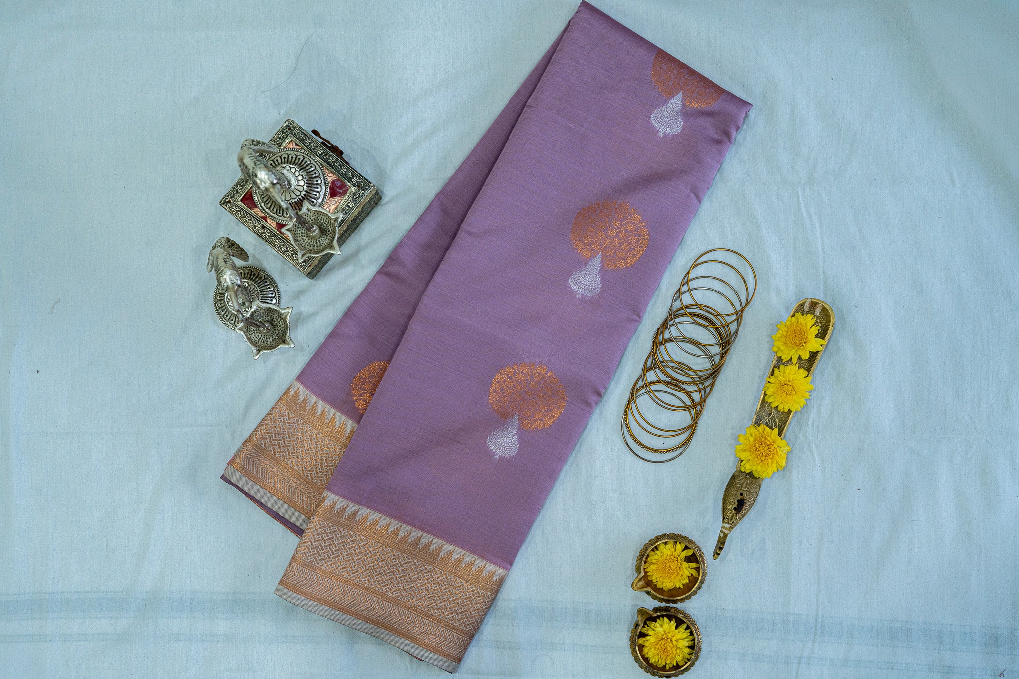 NAVILU Ayodya Kota Silk – Pink with White Copper Zari