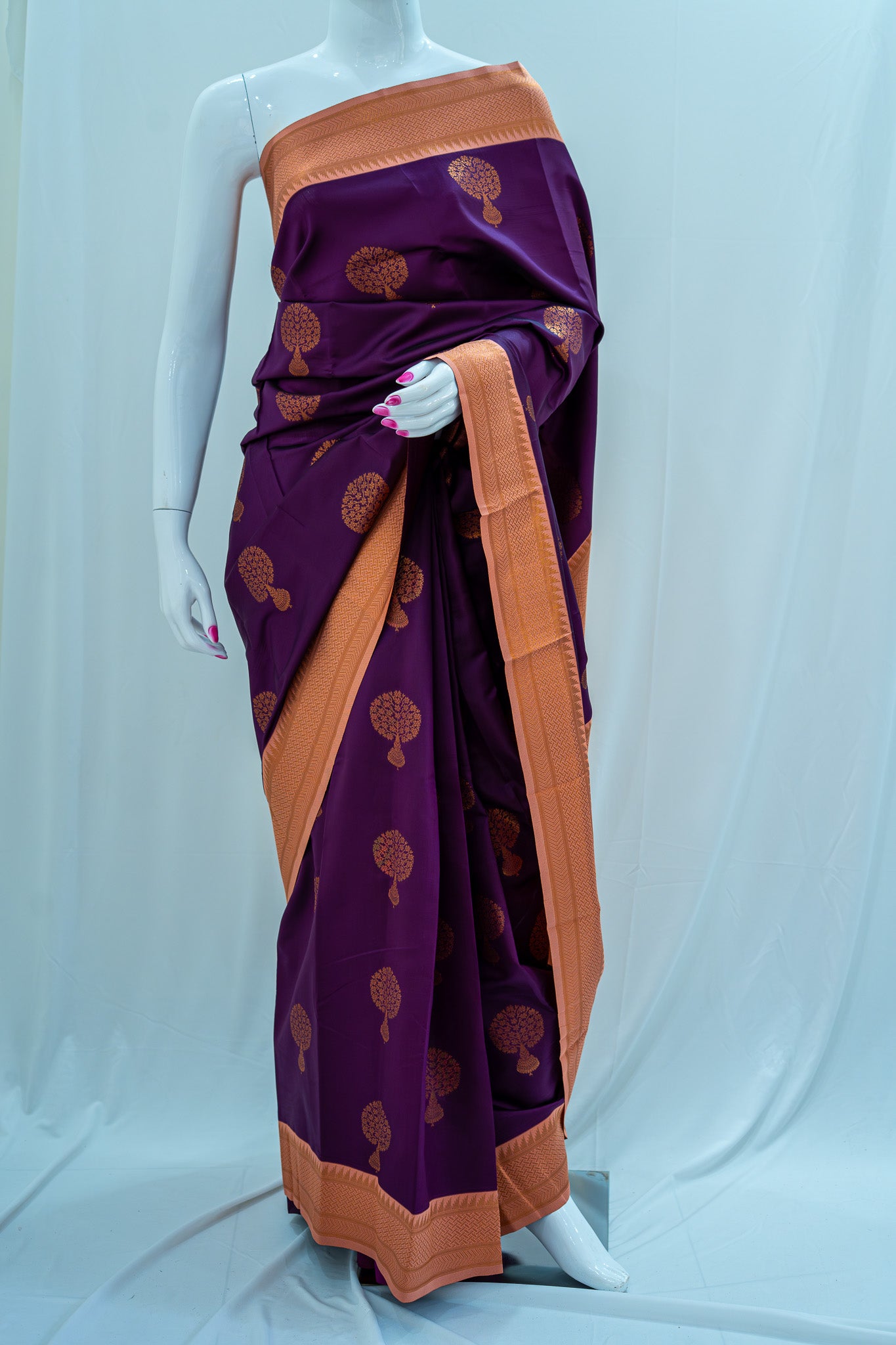 NAVILU Ayodya Kota Silk – Violet with Gold Copper Zari