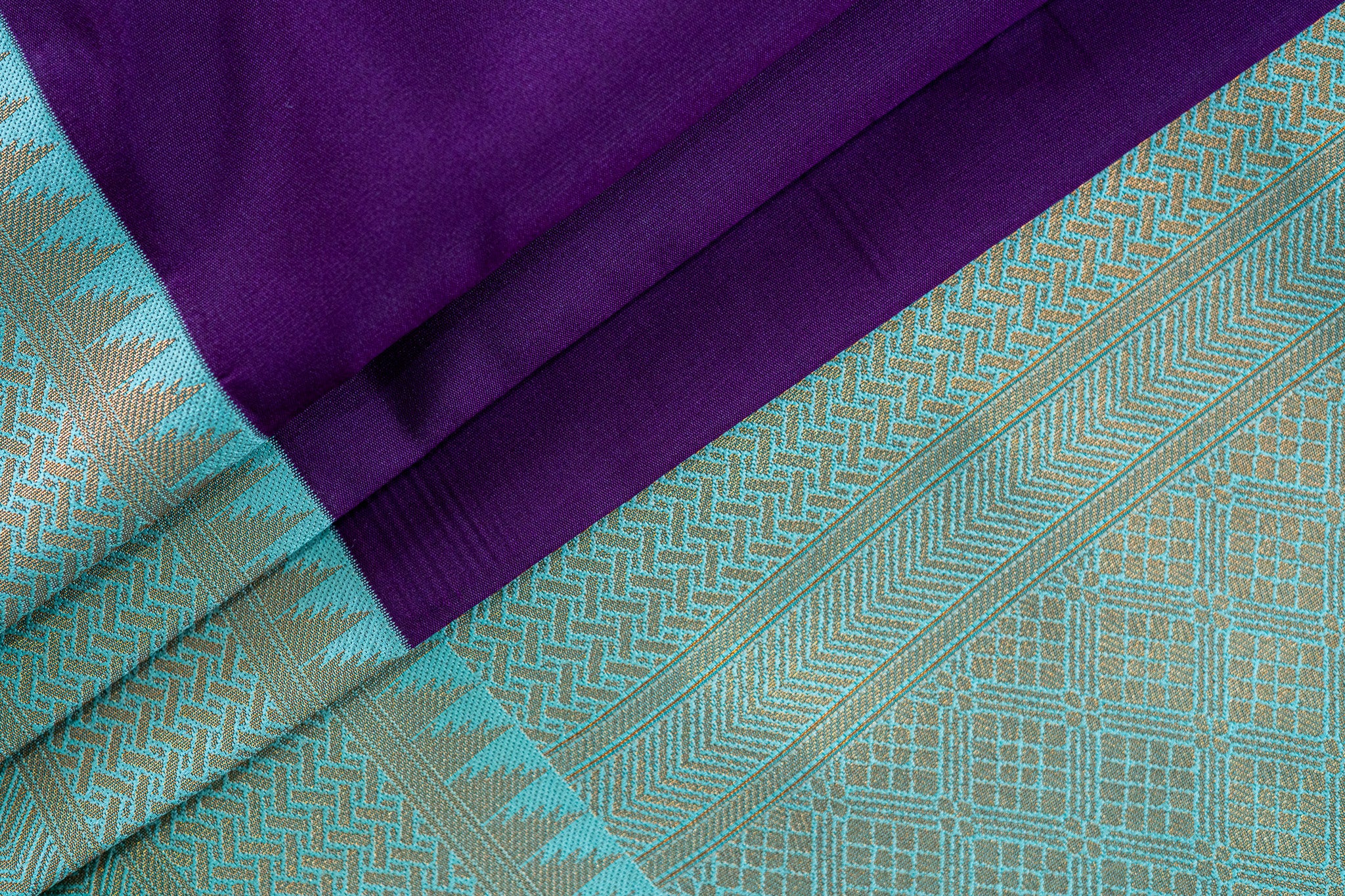 NAVILU Ayodya Kota Silk – Violet with pink Copper Zari