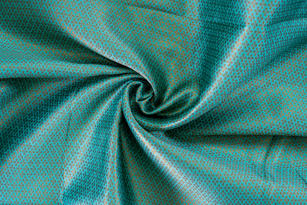 NAVILU Ayodya Kota Silk – Violet with pink Copper Zari