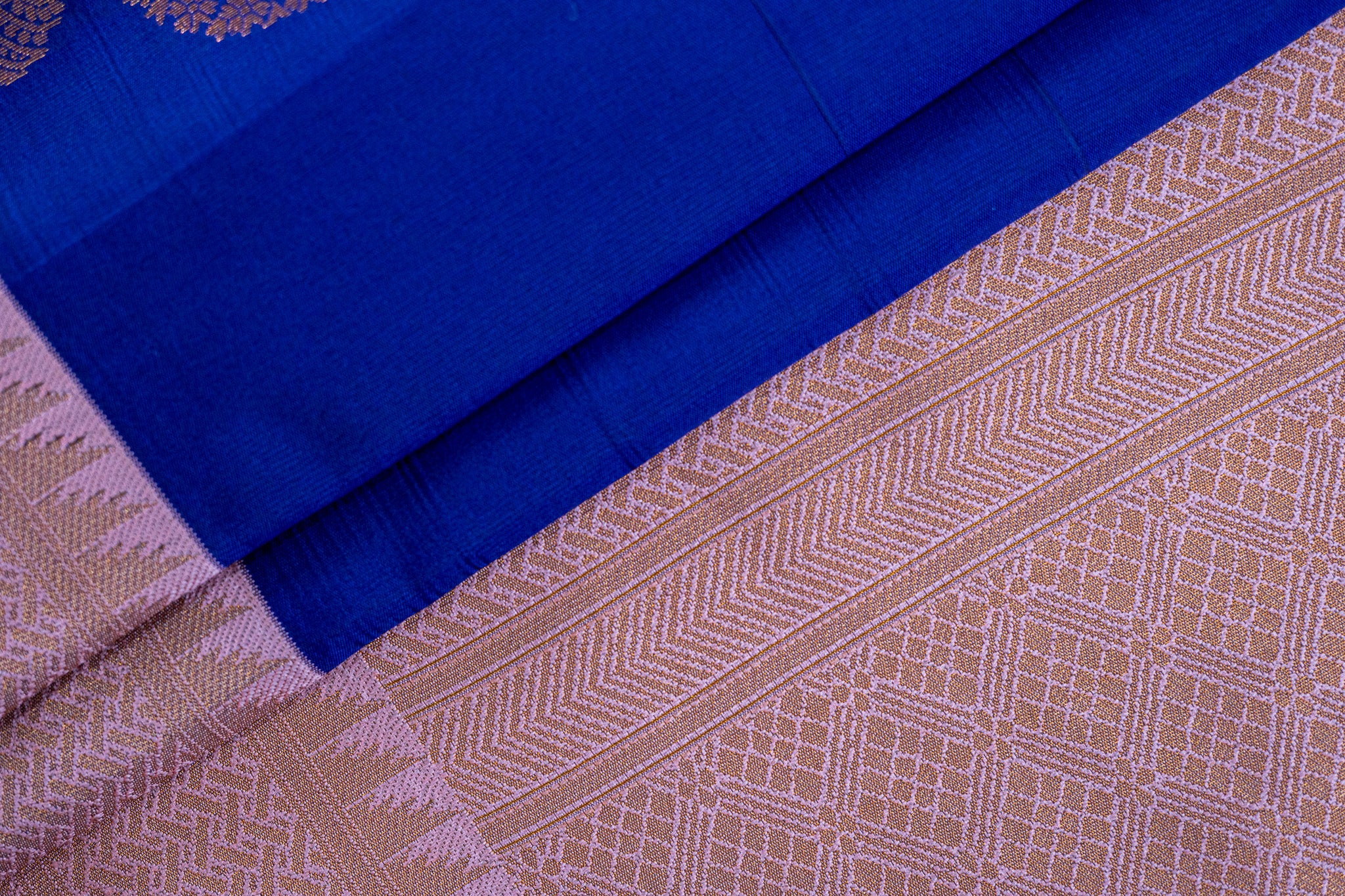 NAVILU Ayodya Kota Silk – Navy Blue with Baby pink Copper Zari