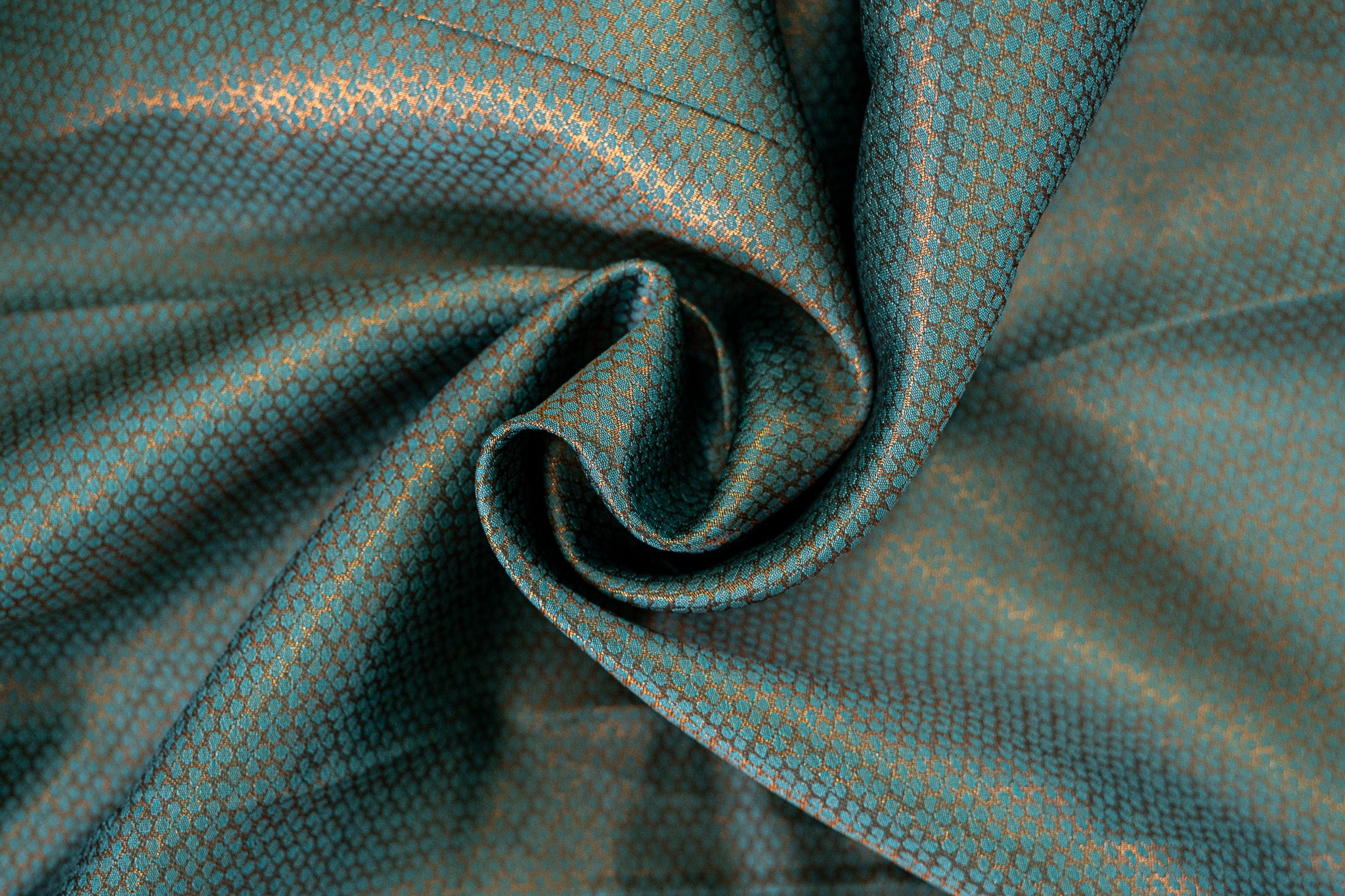 NAVILU Ayodya Kota Silk – Red with rexona with Copper Zari