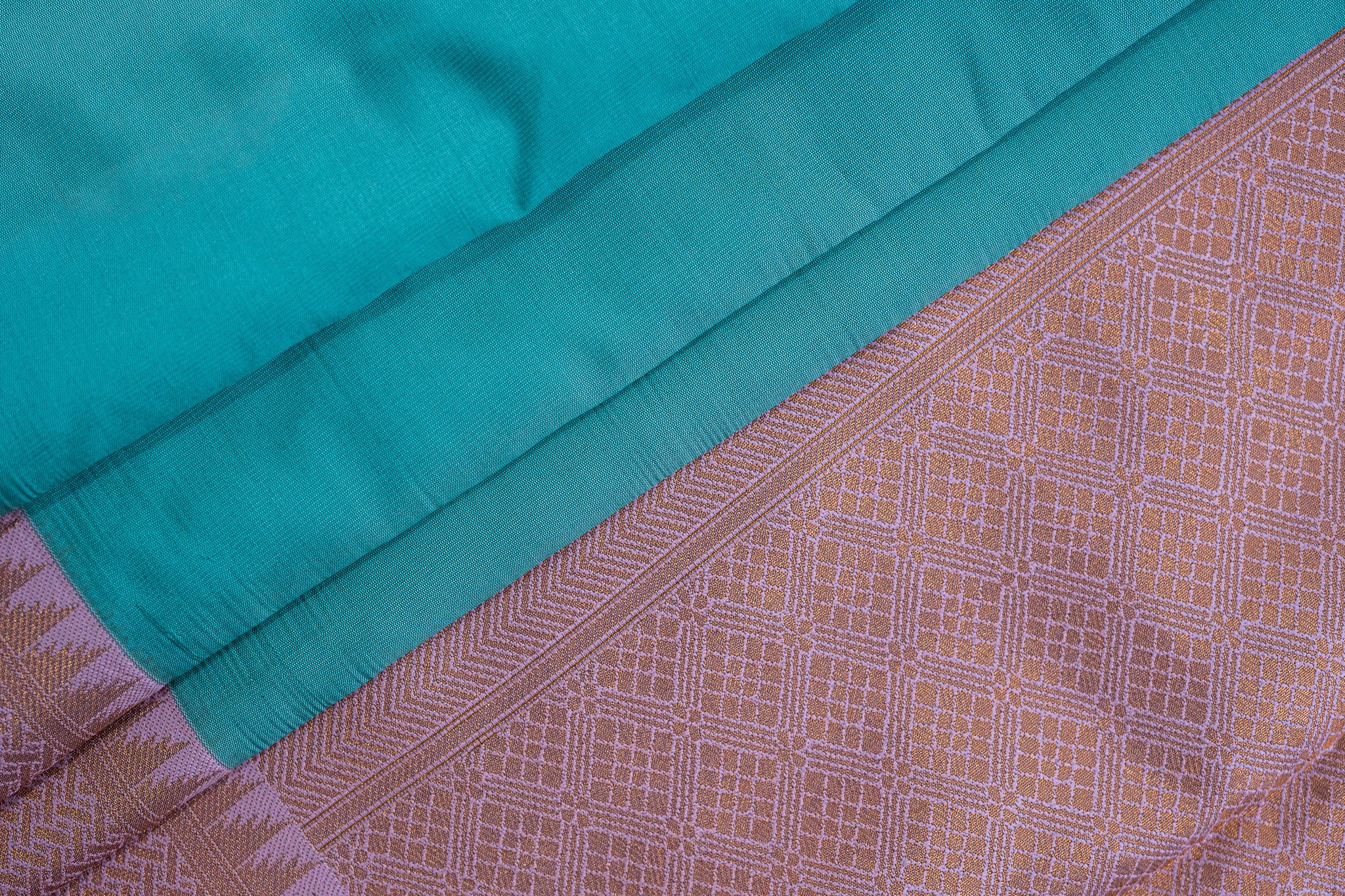 NAVILU Ayodya Kota Silk – Blue with Baby pink with Copper Zari
