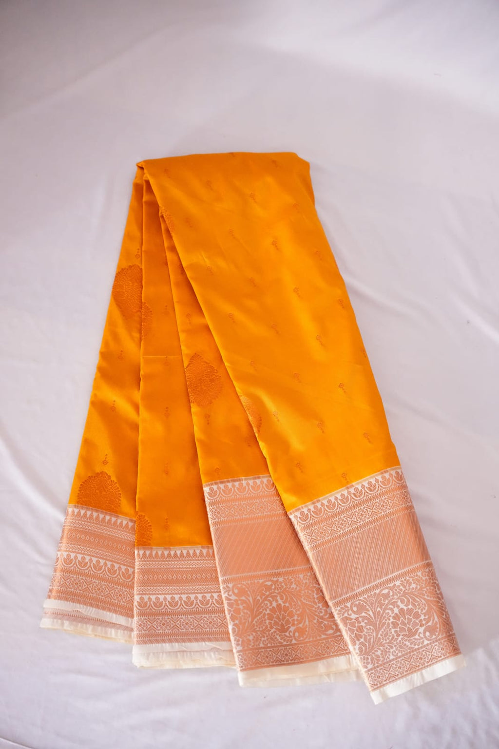 SUDHA Kadiyal Semi Kanchi Butta Resham Silk Saree – M Gold White with Antique Copper Zari