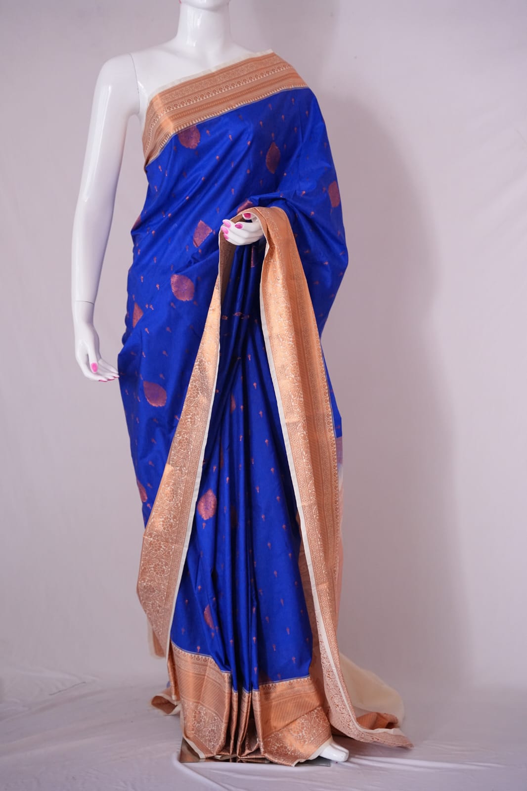 SUDHA Kadiyal Semi Kanchi Butta Resham Silk Saree – Royal Blue White with Antique Copper Zari
