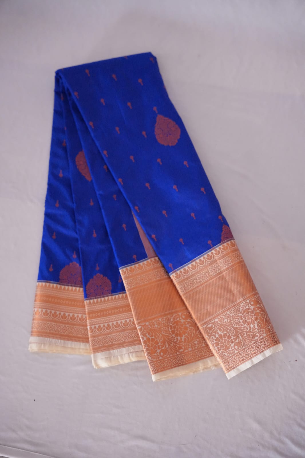 SUDHA Kadiyal Semi Kanchi Butta Resham Silk Saree – Royal Blue White with Antique Copper Zari