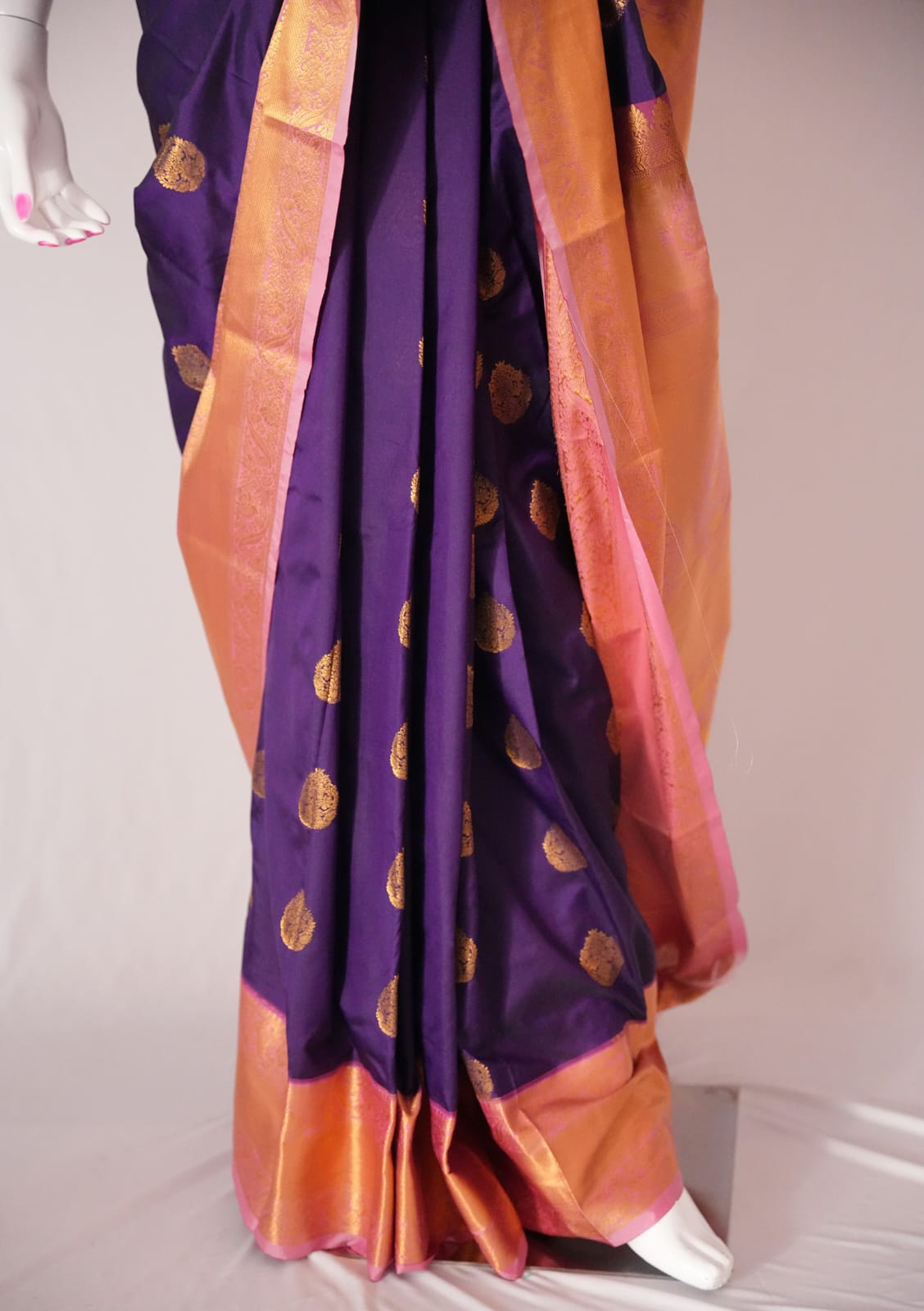 SUDHA Kadiyal Semi Kanchi Butta Resham Silk Saree – Violet Pink with Antique Copper Zari
